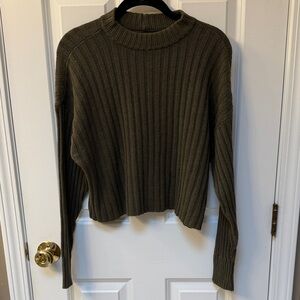 American Eagle Outfitters Olive Green Ribbed Sweater Size S